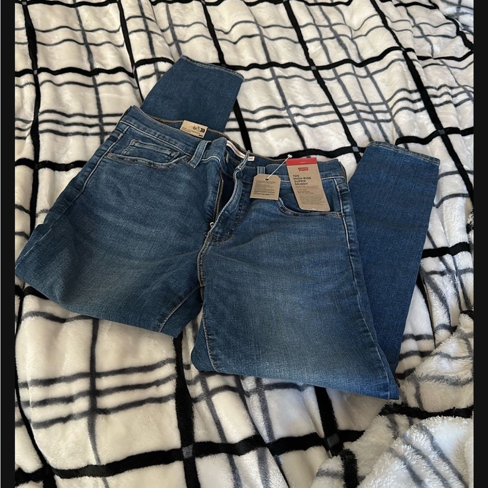 Levi's Women's High Rise Jeans - Blue 720 super skinny